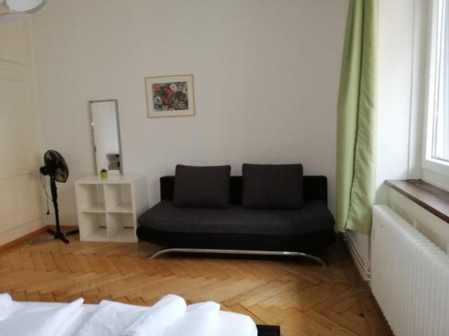 Homestay Zurich Center 外观 照片